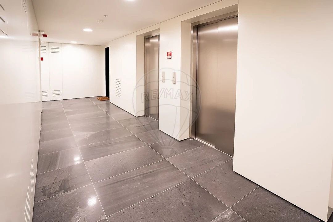 Apartamento T2 para Arrendamento em Moscavide e Portela Foto 13