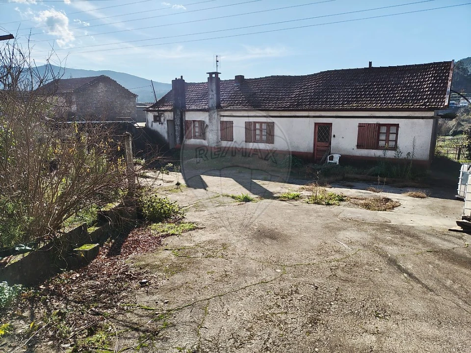 Moradia T3 para Venda em São Pedro de Castelões Foto 22