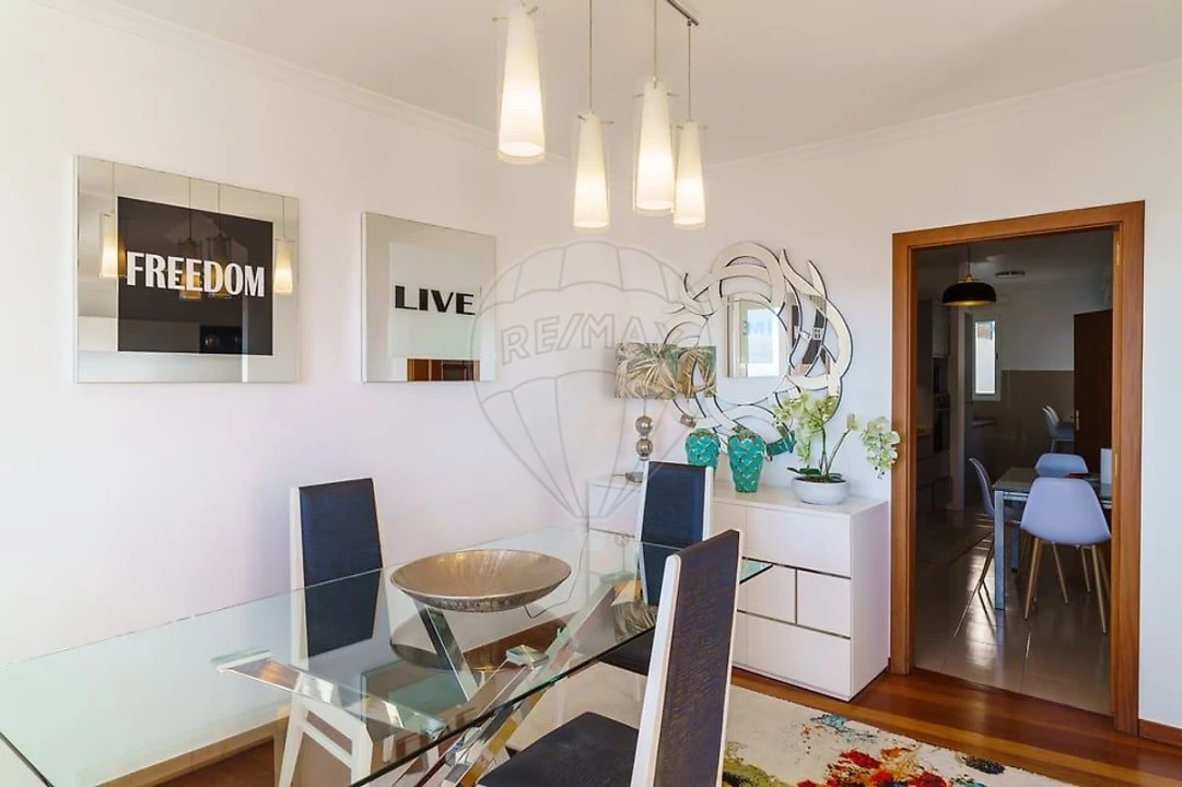 Moradia T3 para Venda em Caniço Foto 20