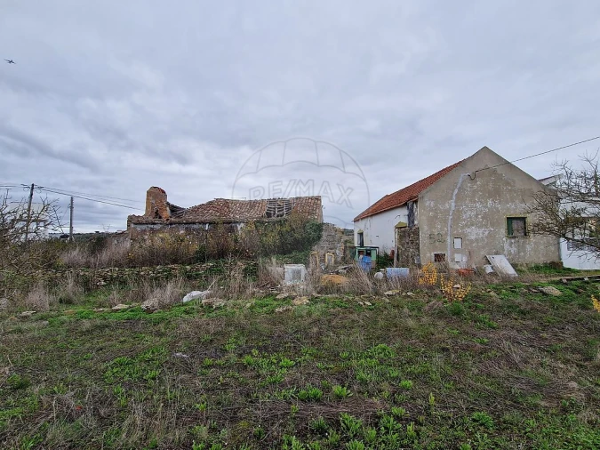 Moradia T3 para Venda em Cardosas Foto 3