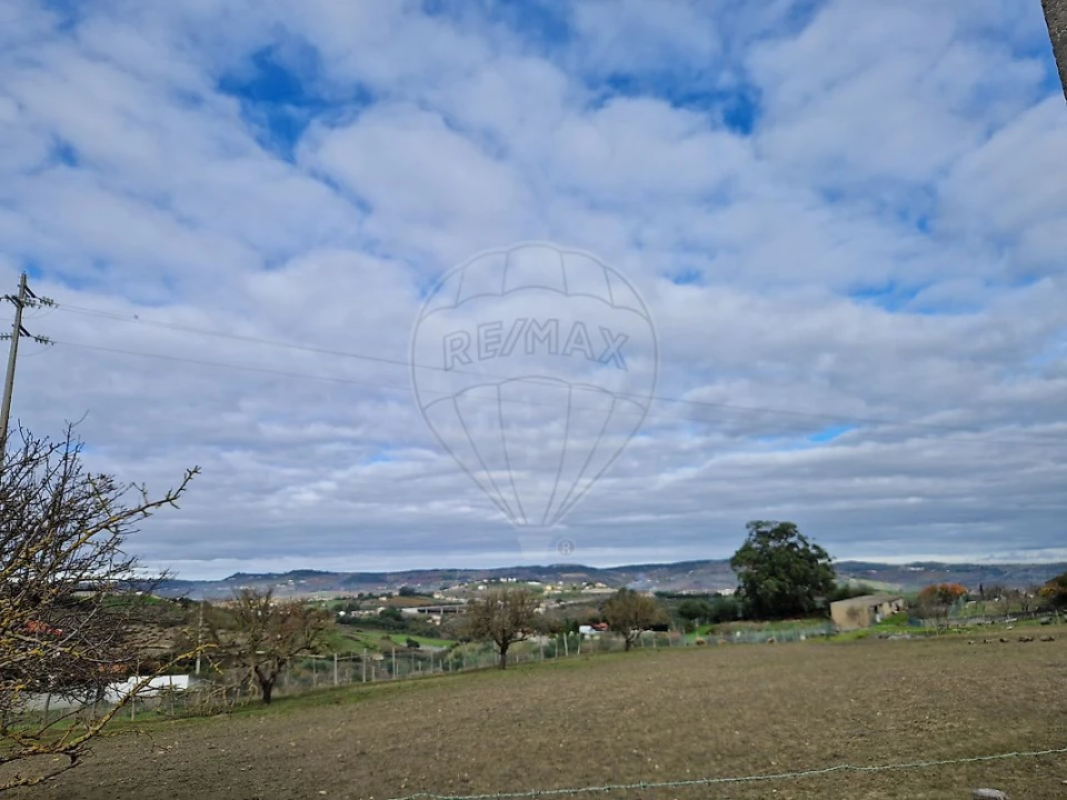 Moradia T3 para Venda em Cardosas Foto 2