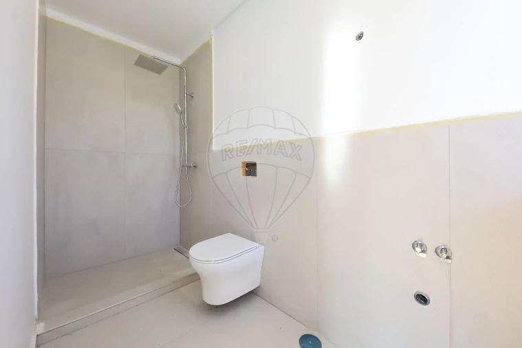 Moradia T3 para Venda em Ventosa Foto 26