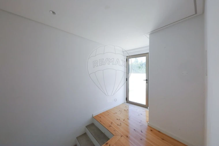 Moradia T3 para Venda em Ventosa Foto 10