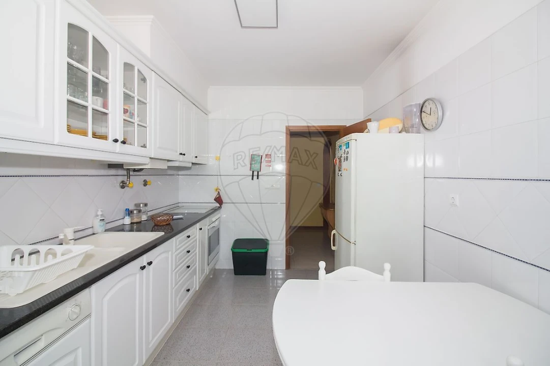 Apartamento T2 para Venda em Alcabideche Foto 10