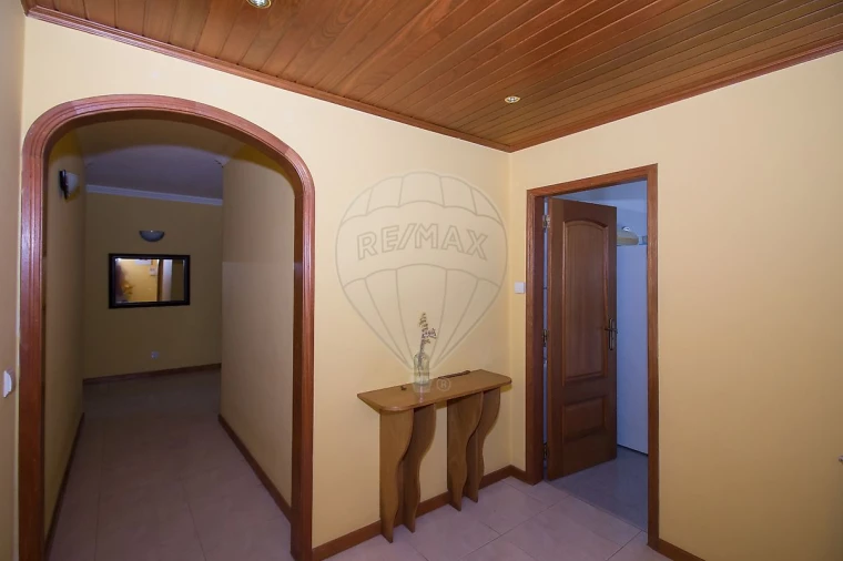 Apartamento T2 para Venda em Alcabideche Foto 8