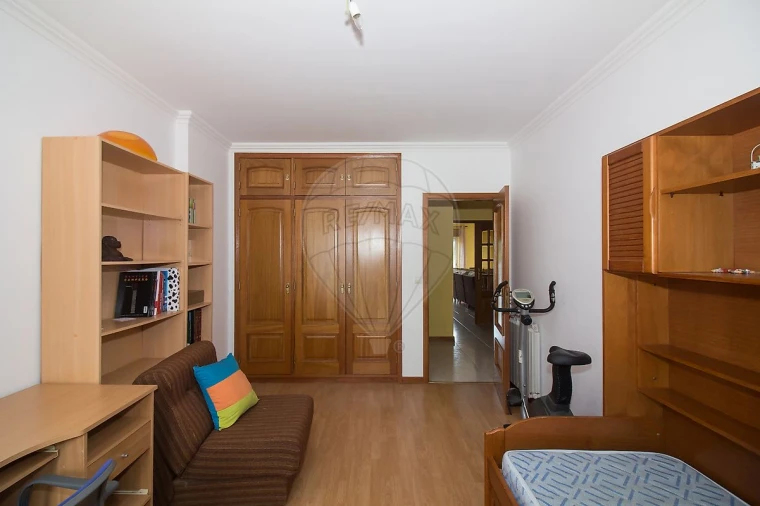Apartamento T2 para Venda em Alcabideche Foto 13