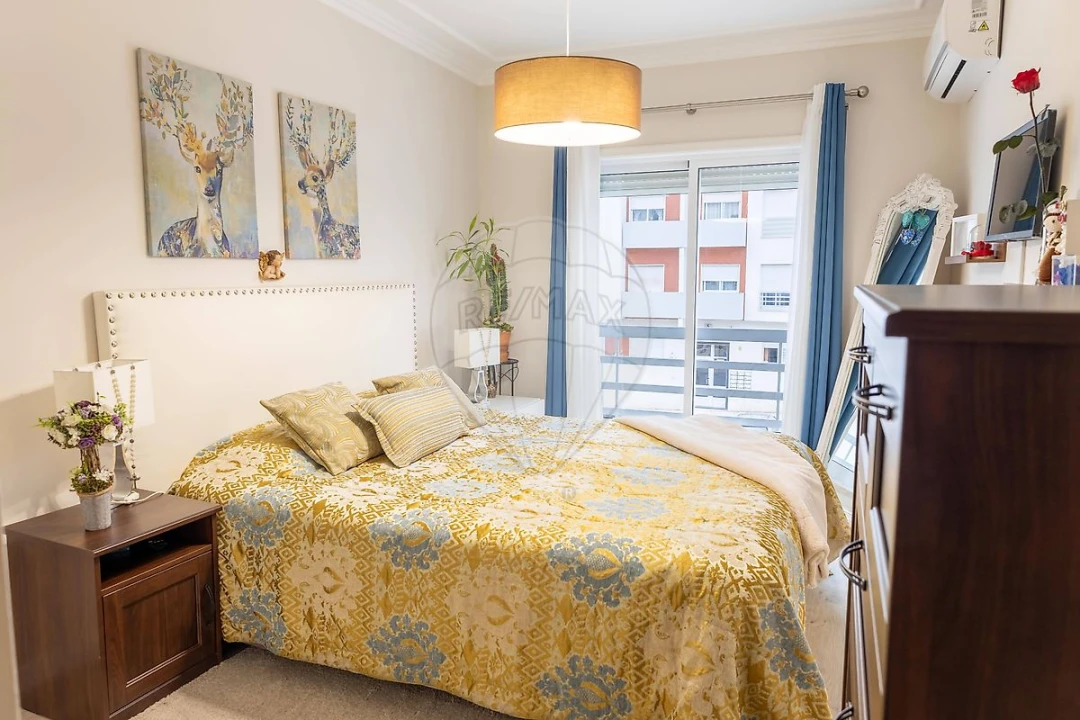 Apartamento T2 para Venda em Vila Franca de Xira Foto 7