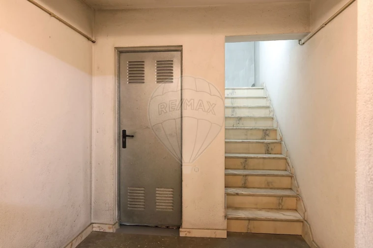 Apartamento T2 para Venda em Vila Franca de Xira Foto 22