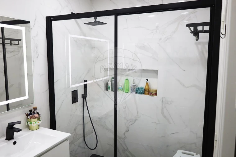 Apartamento T2 para Venda em Vila Franca de Xira Foto 19