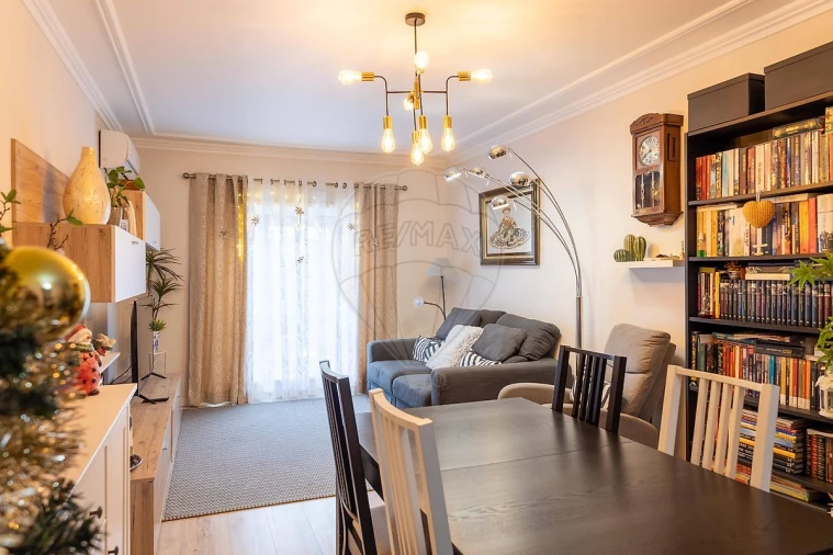 Apartamento T2 para Venda em Vila Franca de Xira Foto 15