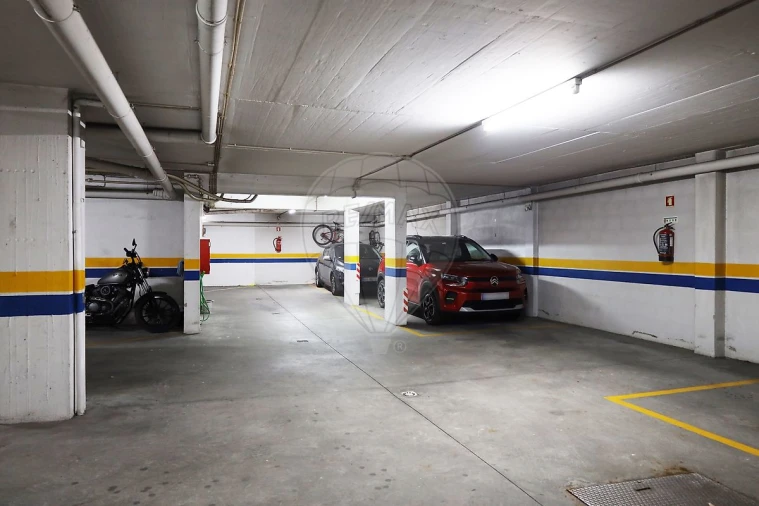 Apartamento T2 para Venda em Vila Franca de Xira Foto 23