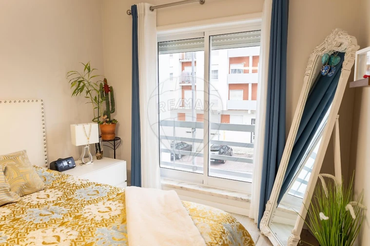 Apartamento T2 para Venda em Vila Franca de Xira Foto 10