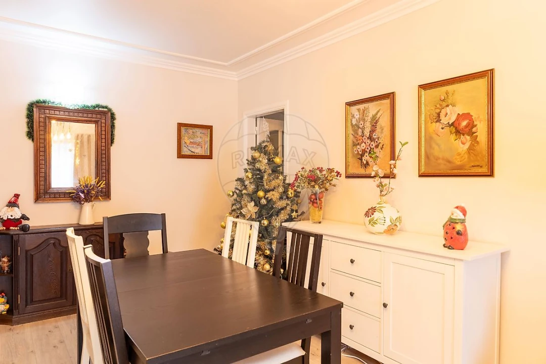 Apartamento T2 para Venda em Vila Franca de Xira Foto 14