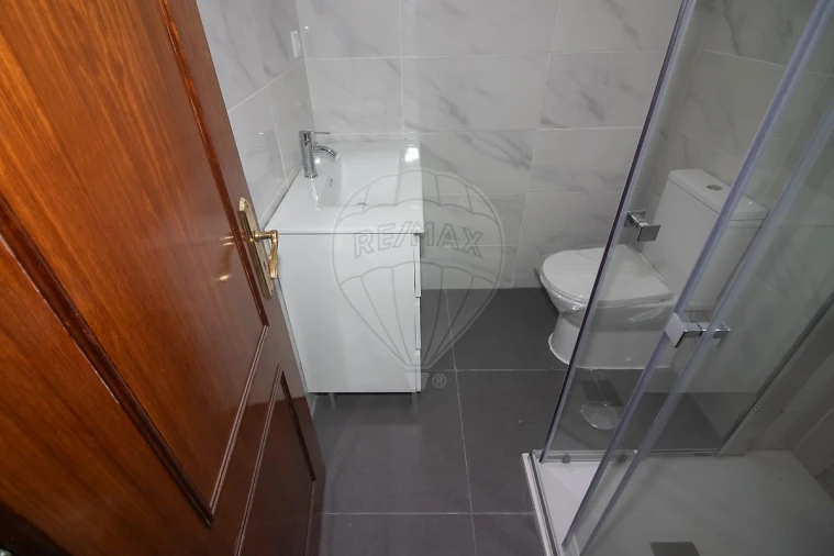 Apartamento T3 para Venda em Carregado e Cadafais Foto 8