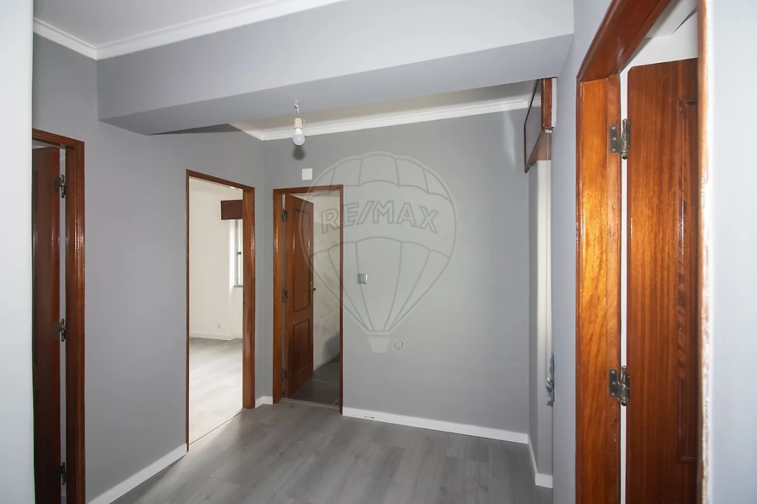 Apartamento T3 para Venda em Carregado e Cadafais Foto 7