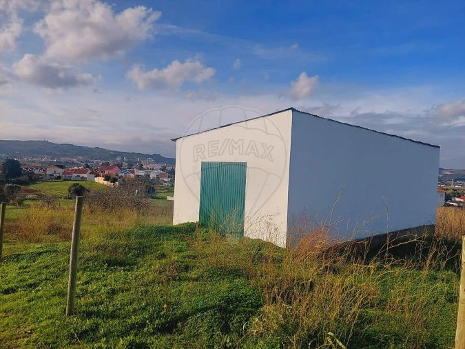 Terreno para Venda em Alenquer (Santo Estêvão e Triana)