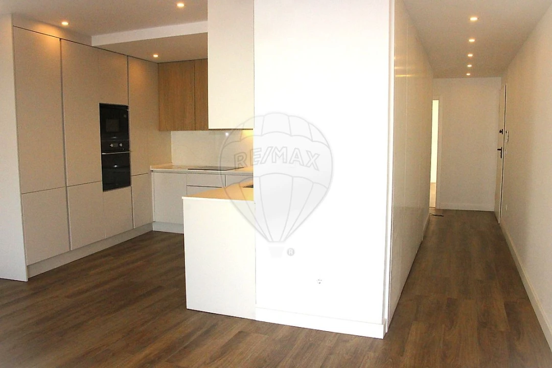 Apartamento T2 para Arrendamento em Arruda dos Vinhos Foto 2