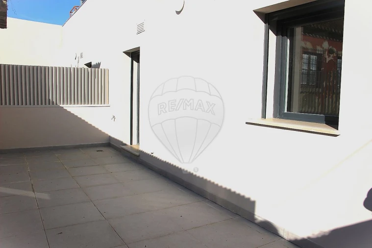 Apartamento T2 para Arrendamento em Arruda dos Vinhos Foto 11