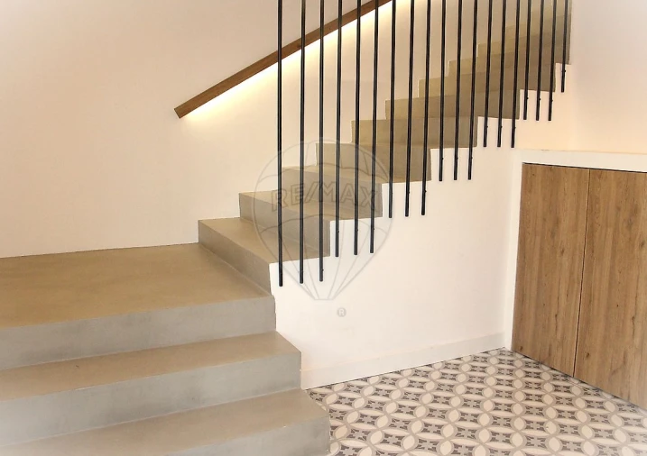 Apartamento T2 para Arrendamento em Arruda dos Vinhos Foto 12