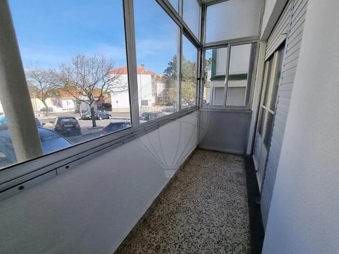 Apartamento T2 para Venda em Porto Salvo Foto 10