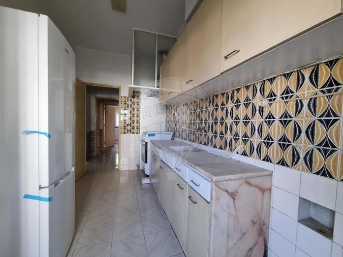 Apartamento T2 para Venda em Porto Salvo Foto 11