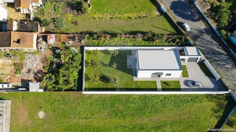 Terreno para Venda em Esgueira