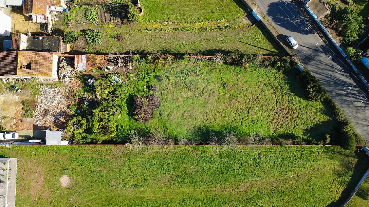 Terreno para Venda em Esgueira Foto 6