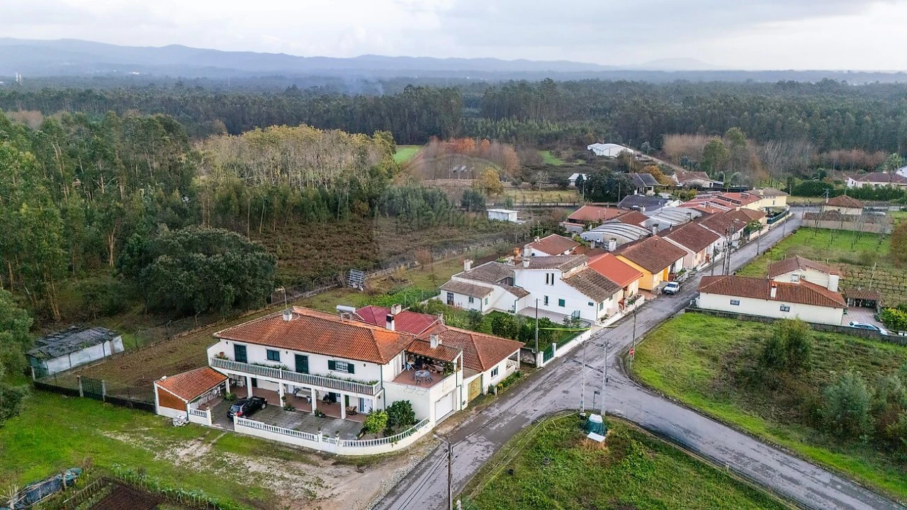 Moradia T3 para Venda em Aguada de Cima Foto 21