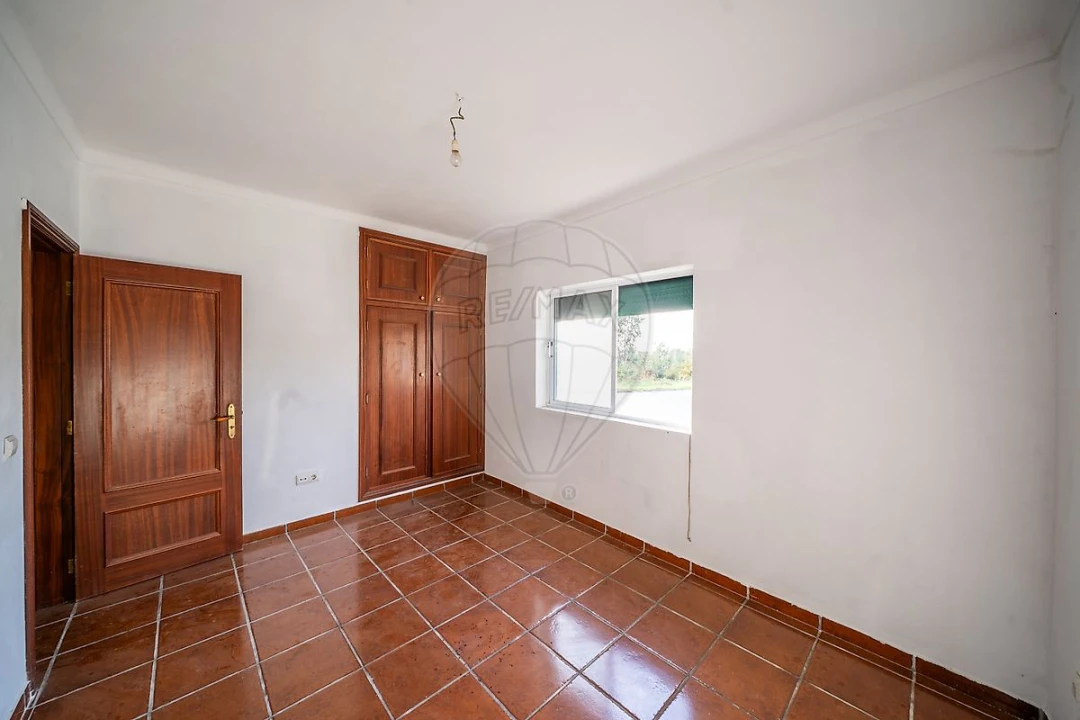 Moradia T3 para Venda em Aguada de Cima Foto 8