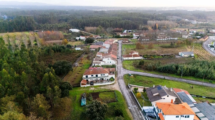 Moradia T3 para Venda em Aguada de Cima Foto 22