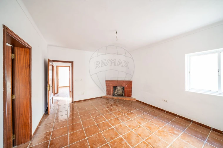 Moradia T3 para Venda em Aguada de Cima Foto 4