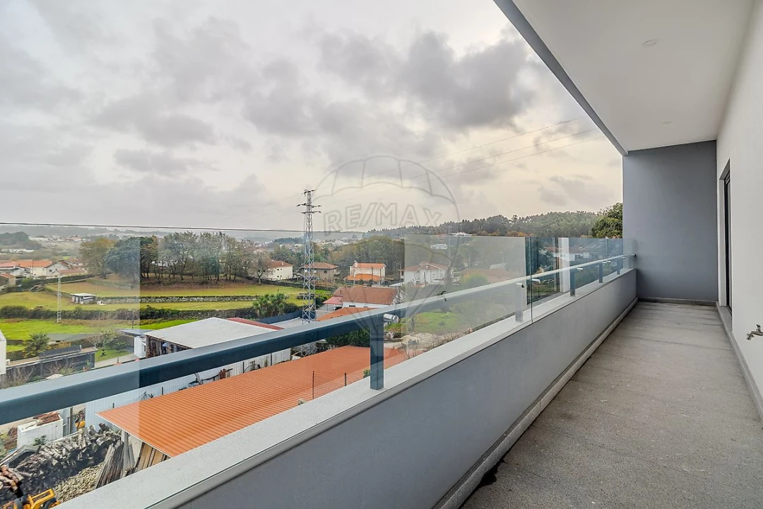 Moradia T2 para Venda em Meixomil Foto 11