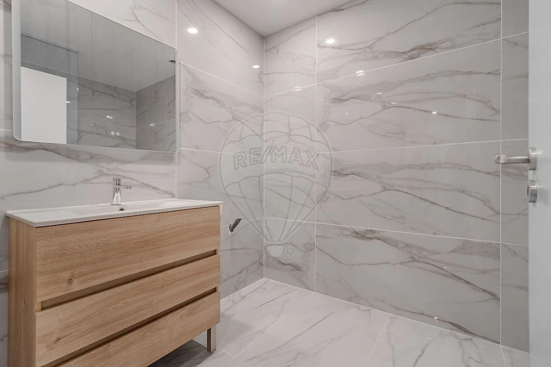 Moradia T3 para Venda em Meixomil Foto 5