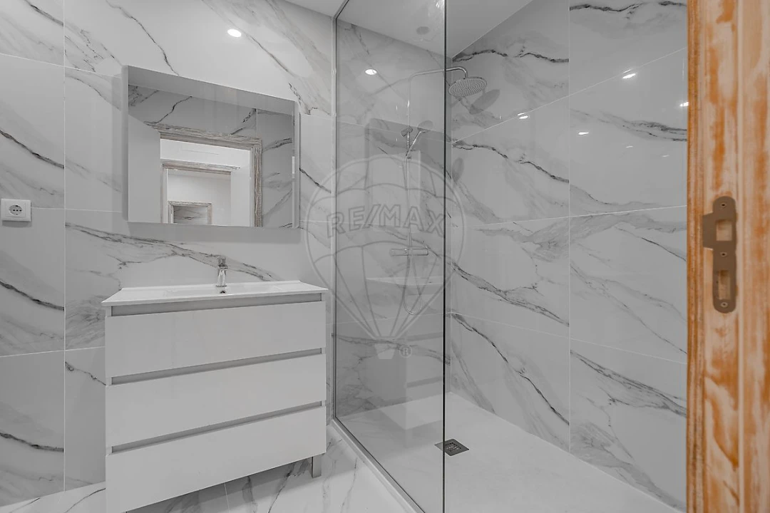 Moradia T3 para Venda em Meixomil Foto 9