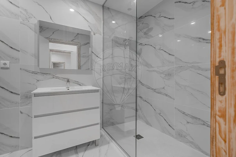 Moradia T3 para Venda em Meixomil Foto 9