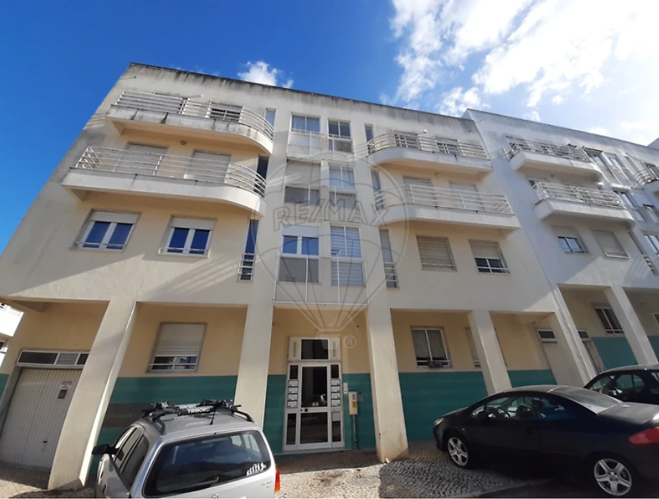 Apartamento T3 para Venda em Charneca de Caparica e Sobreda Foto 14