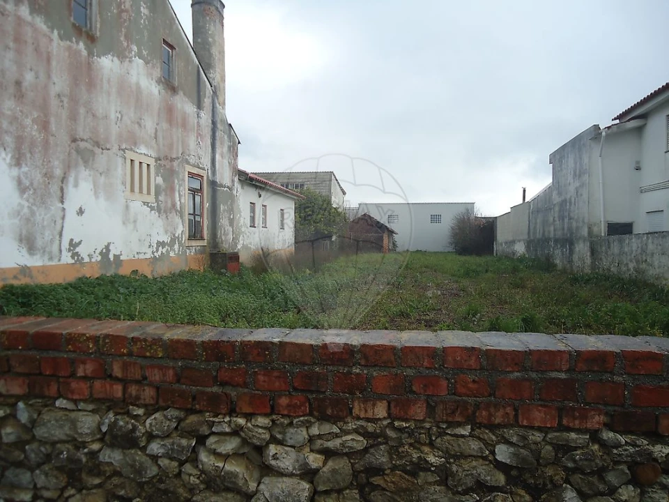 Moradia T4 para Venda em Maceira Foto 4