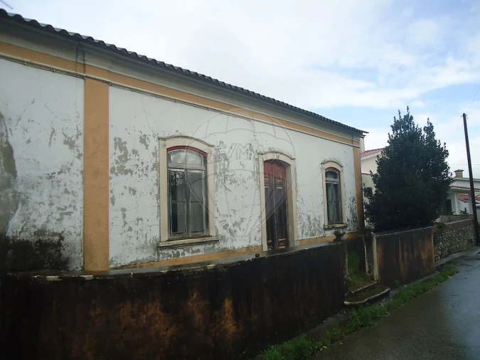 Moradia T4 para Venda em Maceira Foto 10