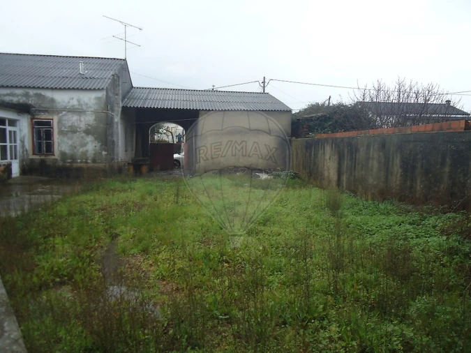 Moradia T4 para Venda em Maceira Foto 3