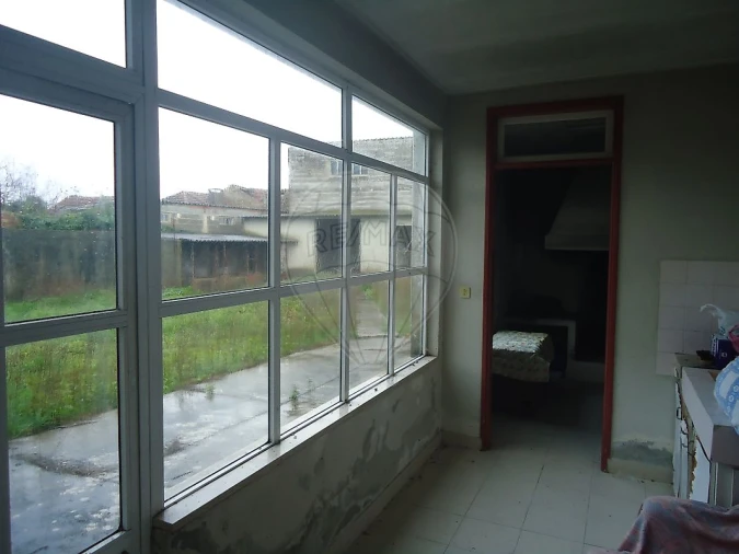 Moradia T4 para Venda em Maceira Foto 6