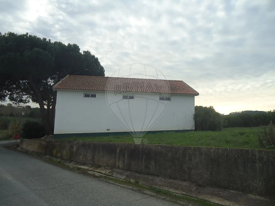 Moradia T1 para Venda em Cela Foto 9