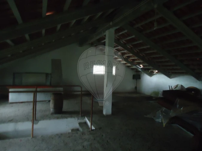 Moradia T1 para Venda em Cela Foto 7