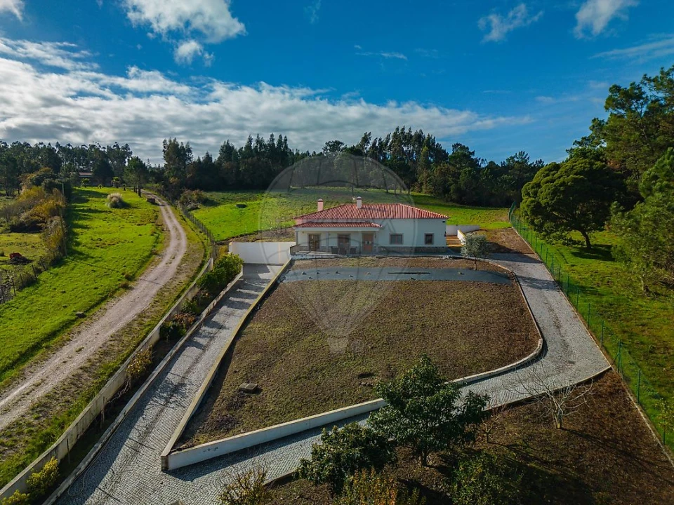 Moradia T3 para Venda em Nossa Senhora do Pópulo, Coto e São Gregório Foto 8
