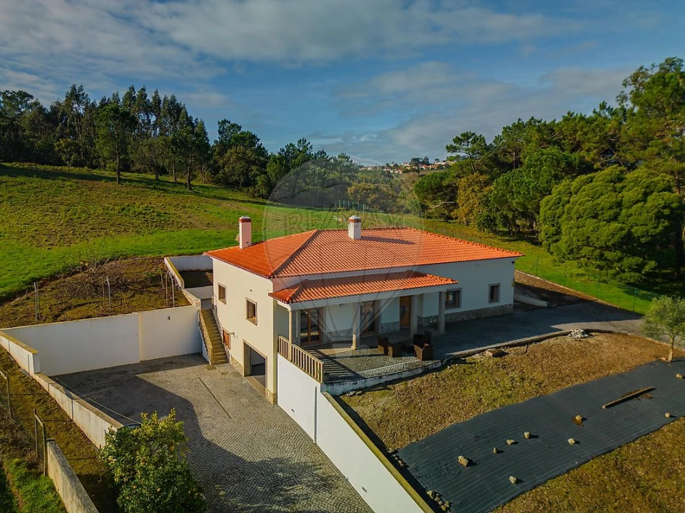 Moradia T3 para Venda em Nossa Senhora do Pópulo, Coto e São Gregório Foto 11