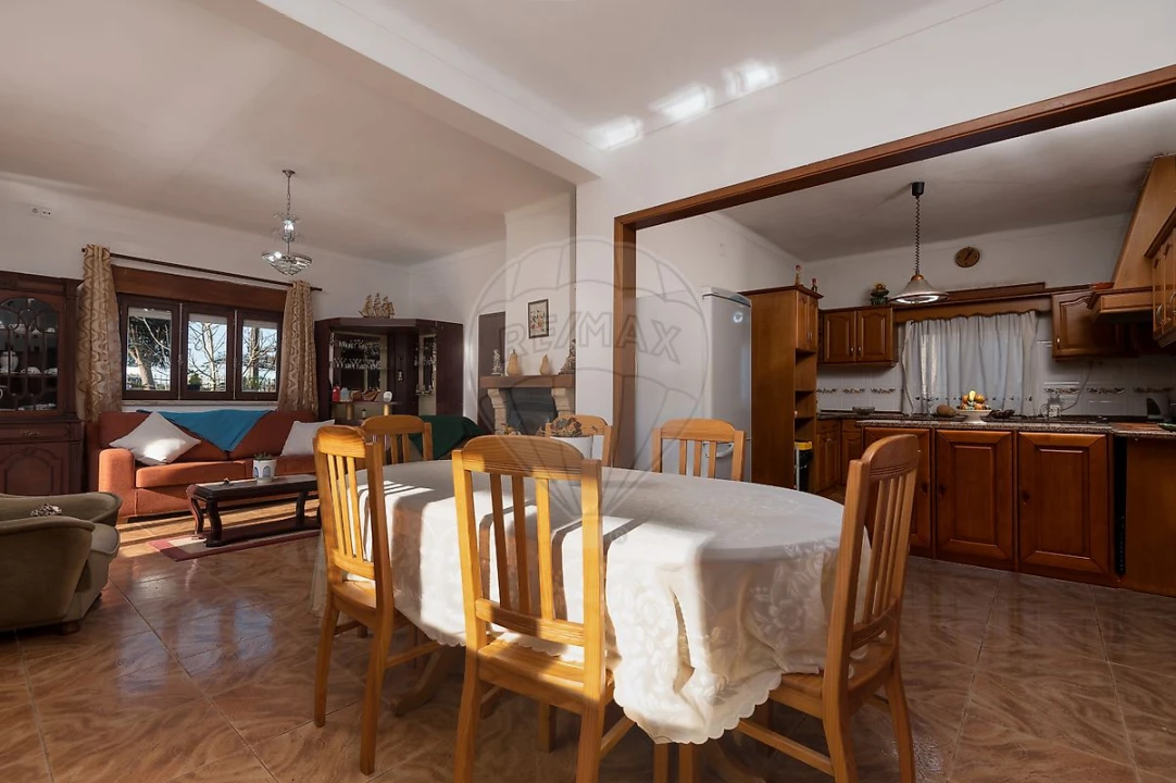 Moradia T5 para Venda em A dos Francos Foto 16