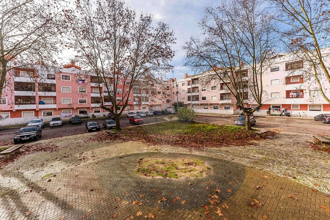 Apartamento T1 para Venda em Pinhal Novo Foto 15