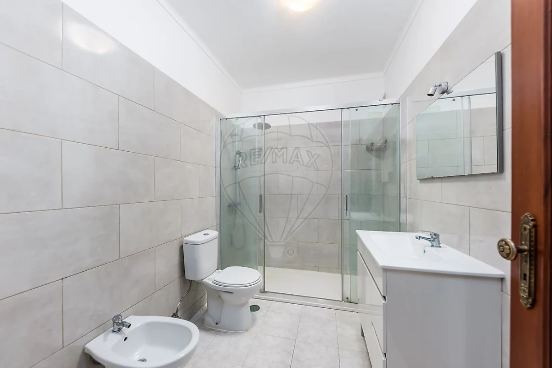 Apartamento T1 para Venda em Pinhal Novo Foto 24