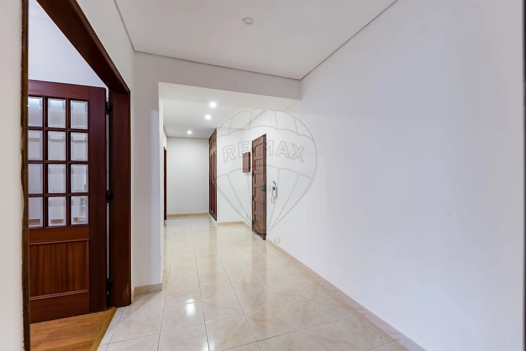 Apartamento T1 para Venda em Pinhal Novo Foto 3