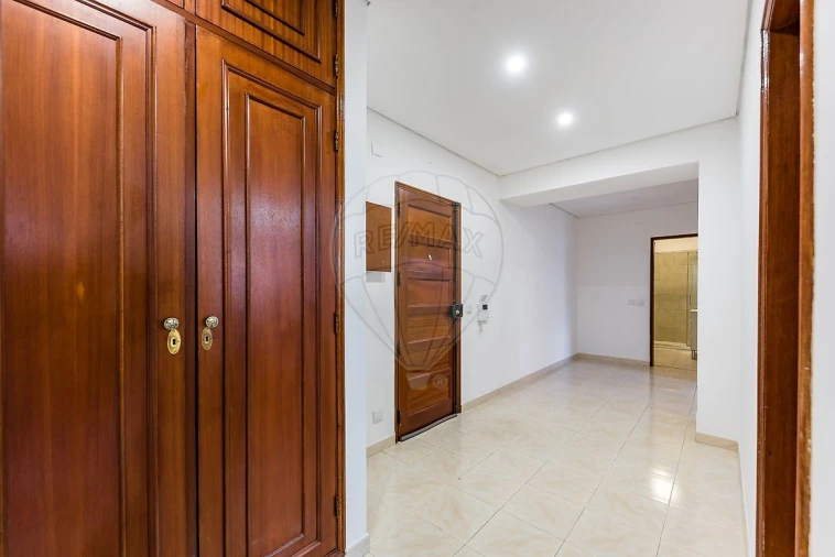 Apartamento T1 para Venda em Pinhal Novo Foto 4