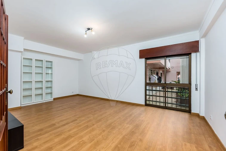 Apartamento T1 para Venda em Pinhal Novo Foto 22